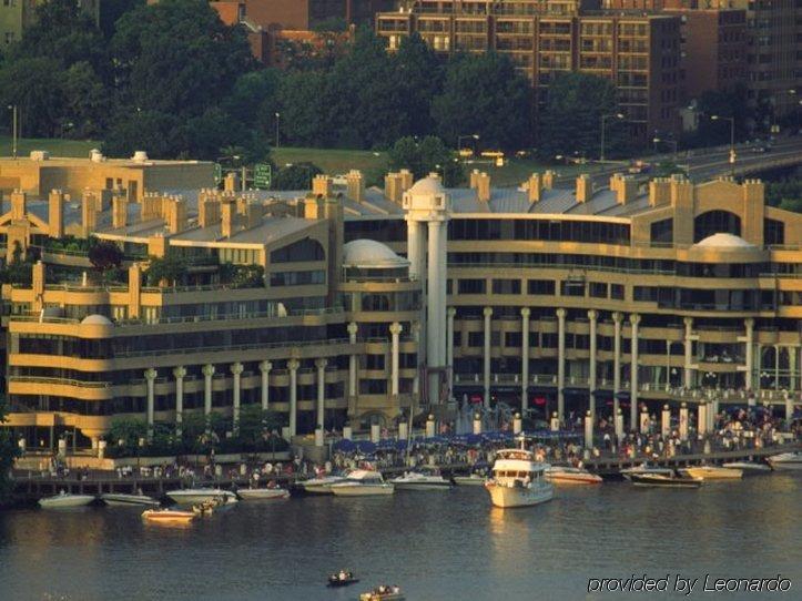 Holiday Inn Rosslyn At Key Bridge Arlington Eksteriør bilde