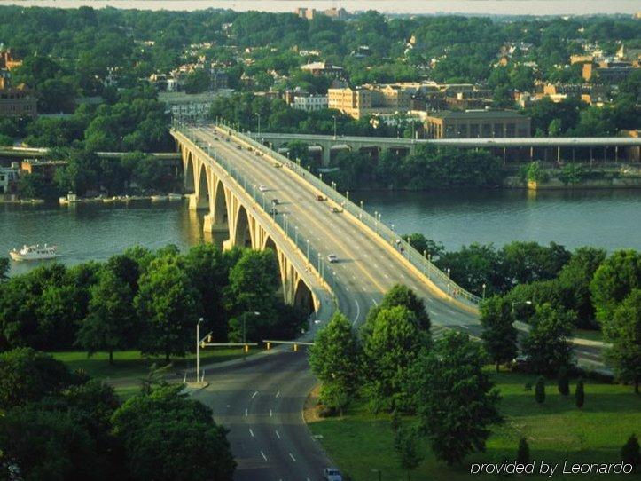 Holiday Inn Rosslyn At Key Bridge Arlington Eksteriør bilde