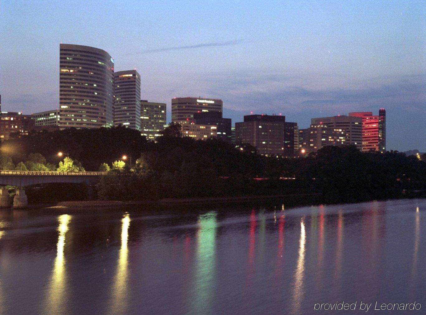 Holiday Inn Rosslyn At Key Bridge Arlington Eksteriør bilde
